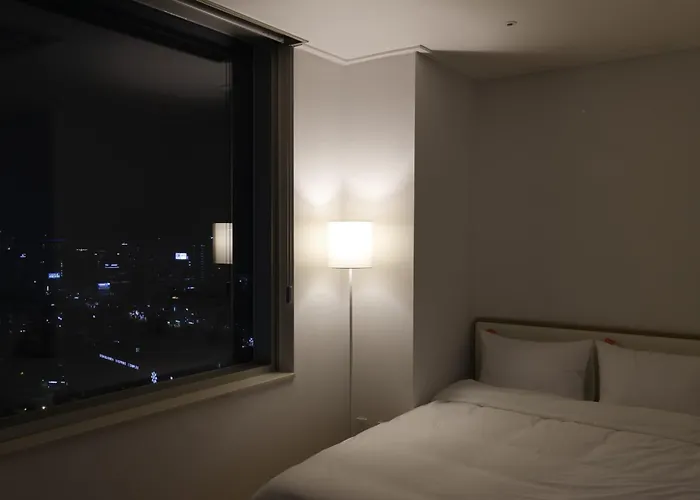 "grand Opened" Maxtyle Dongdaemun 首爾