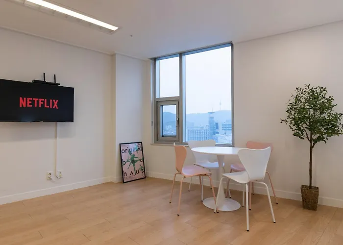"grand Opened" Maxtyle Dongdaemun 首爾